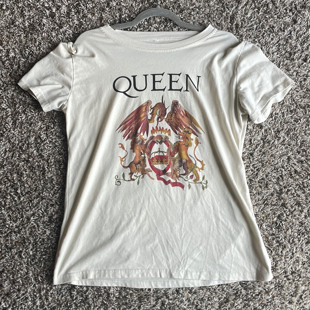 Queen women’s T-Shirt